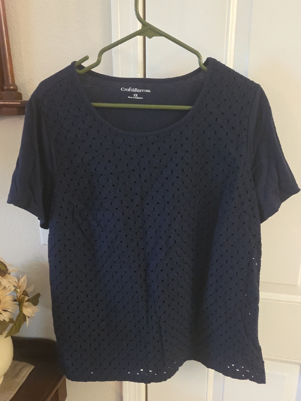 croft & barrow Navy Eyelet Front Short Sleeve Top Sz 1x